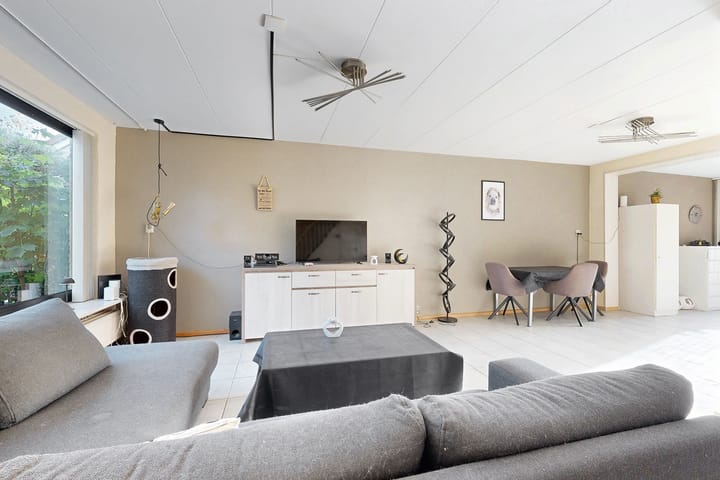 Photo 10 of Van Puttenstraat 20