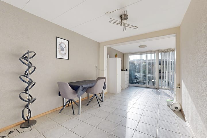 Photo 15 of Van Puttenstraat 20