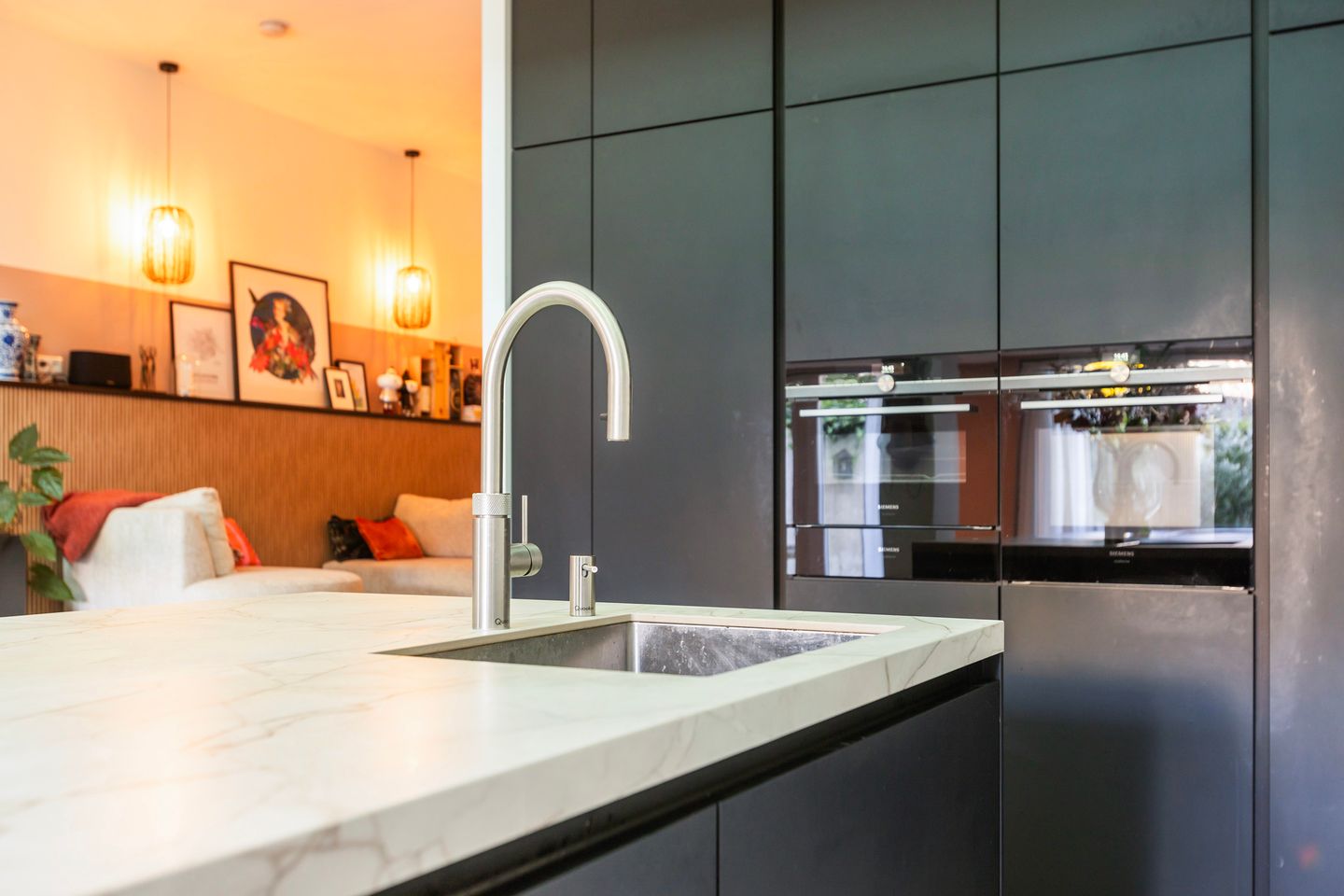 Foto 10 van Zuiderkerkplein 6