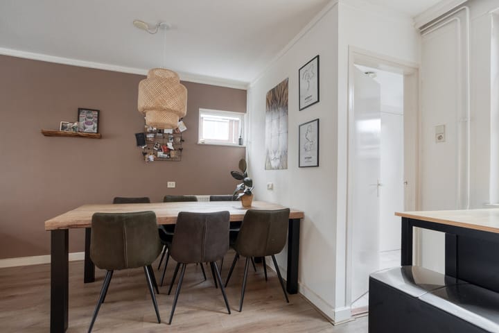 Foto 12 van Beukstraat 1