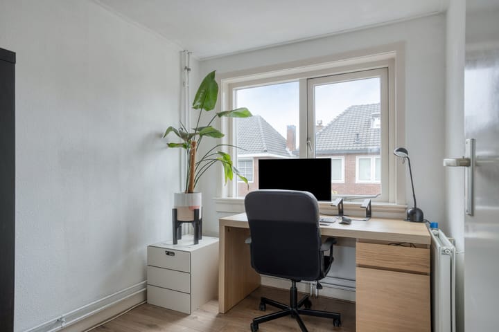 Foto 16 van Beukstraat 1