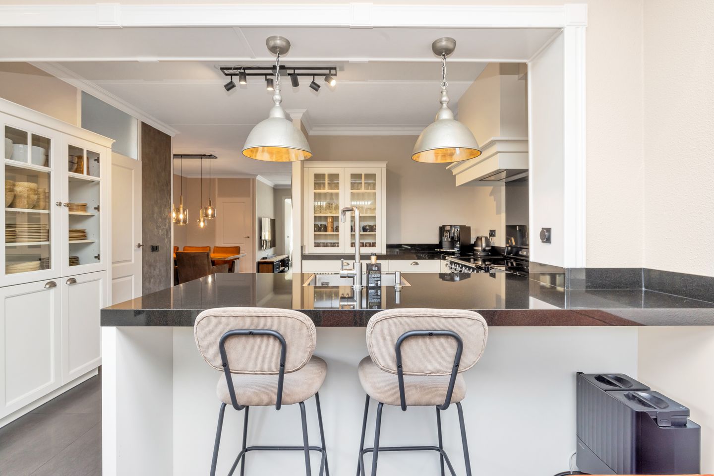 Photo 20 of Sweelinckstraat 8