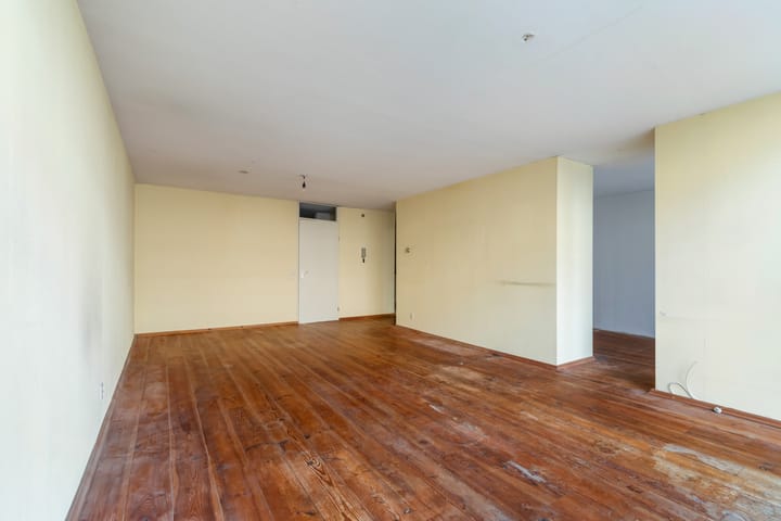 Photo 11 of Pelserstraat 3-A