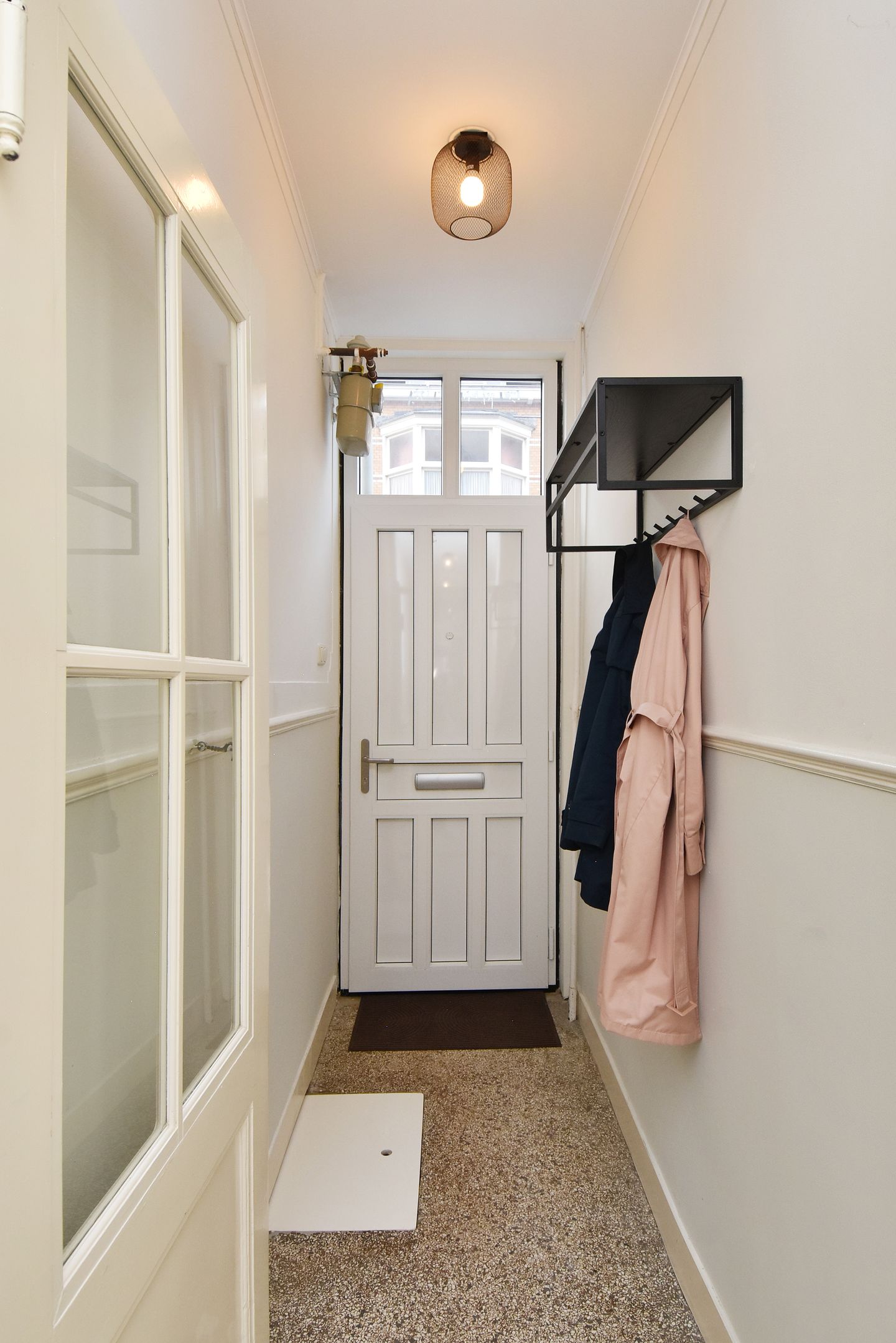 Photo 29 of Johannes Camphuijsstraat 204