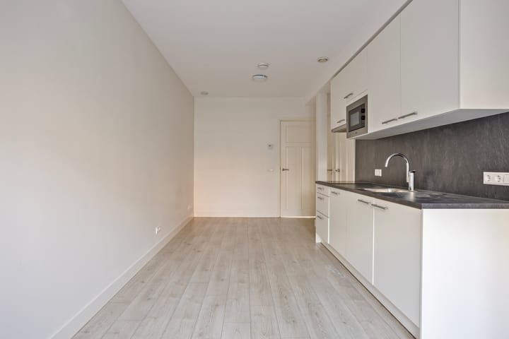 Foto 4 van de Ruyterstraat 8-A