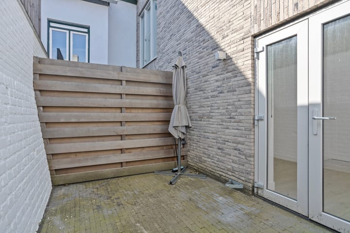 Photo 11 of de Ruyterstraat 8-A