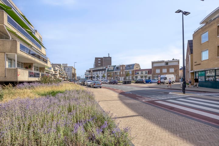 Photo 15 of de Ruyterstraat 8-A