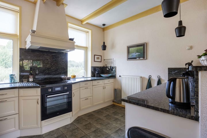 Photo 20 of Havenweg 4