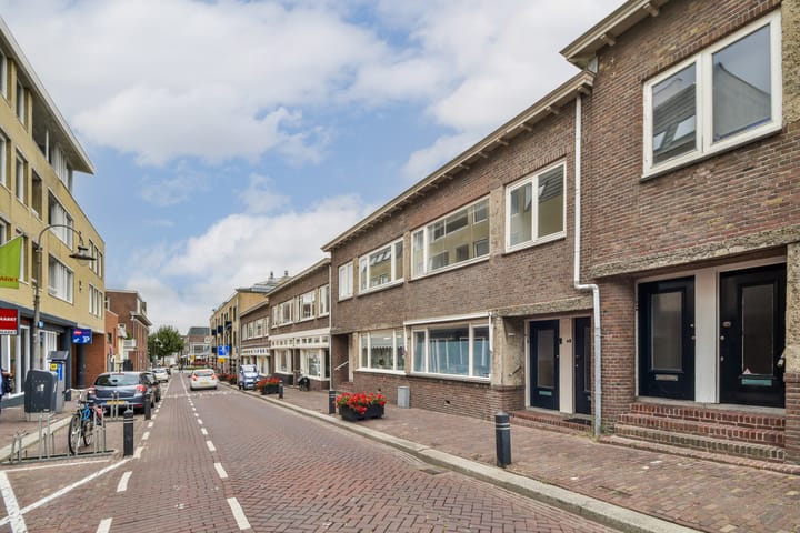 Photo 7 of Oranjestraat 13-RD