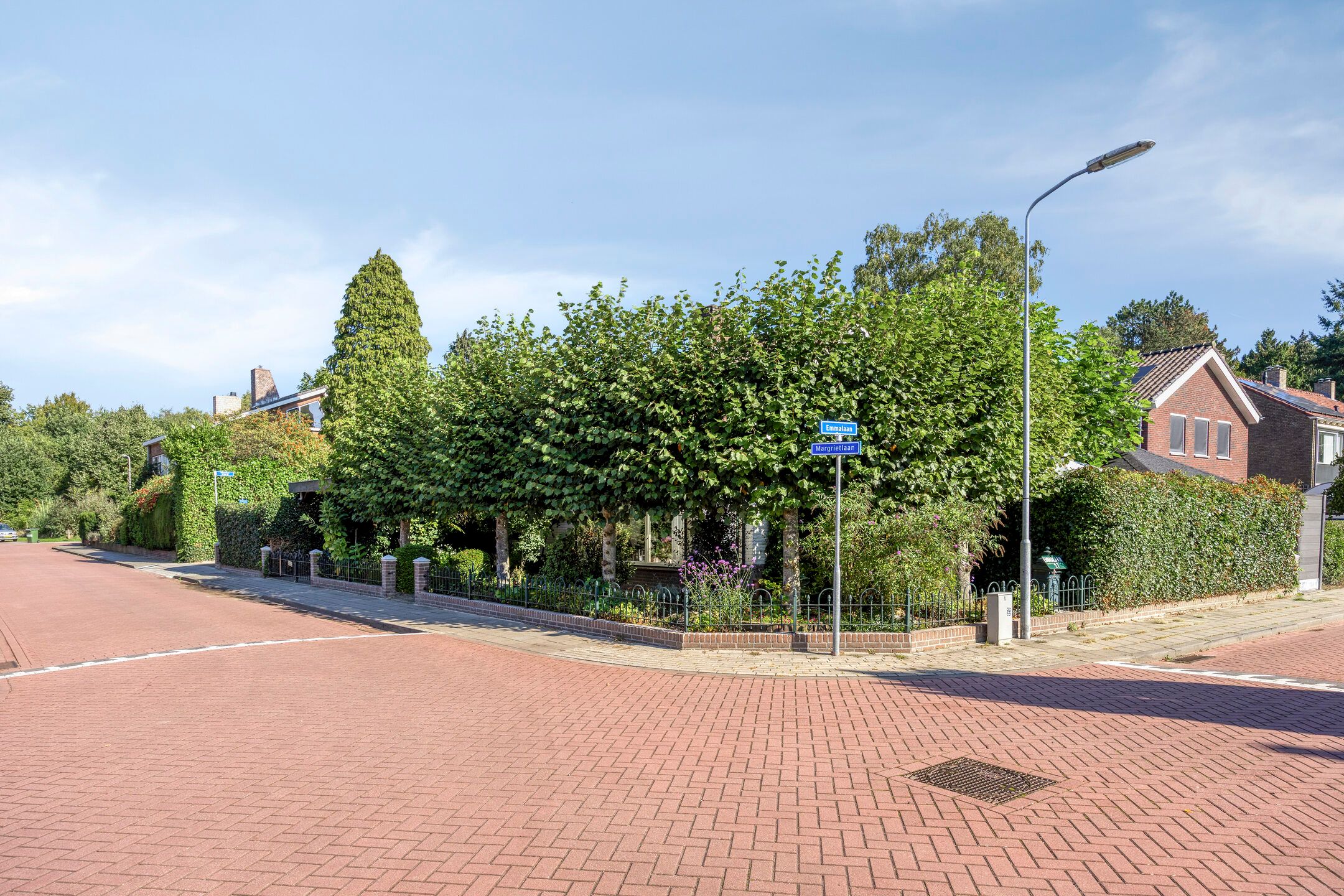 Photo 6 of Emmalaan 27