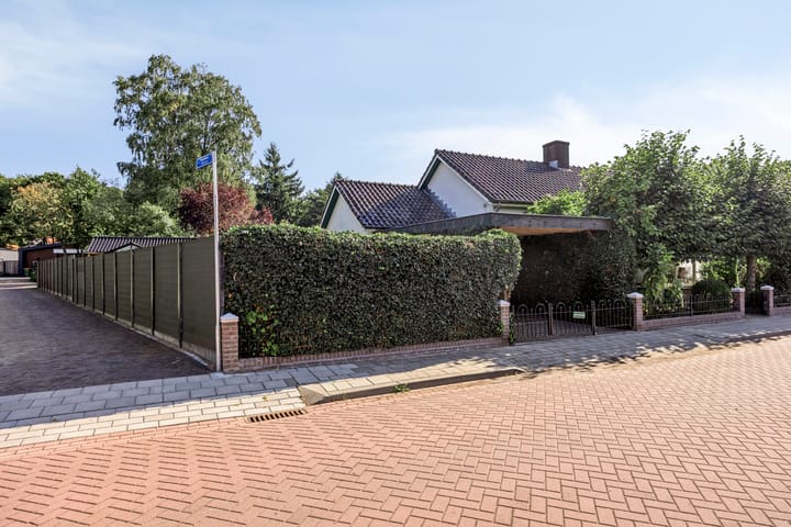 Photo 32 of Emmalaan 27