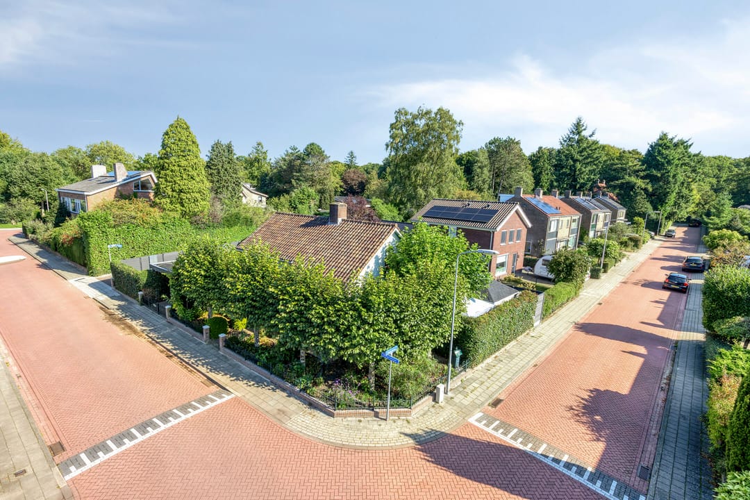 Photo 11 of Emmalaan 27