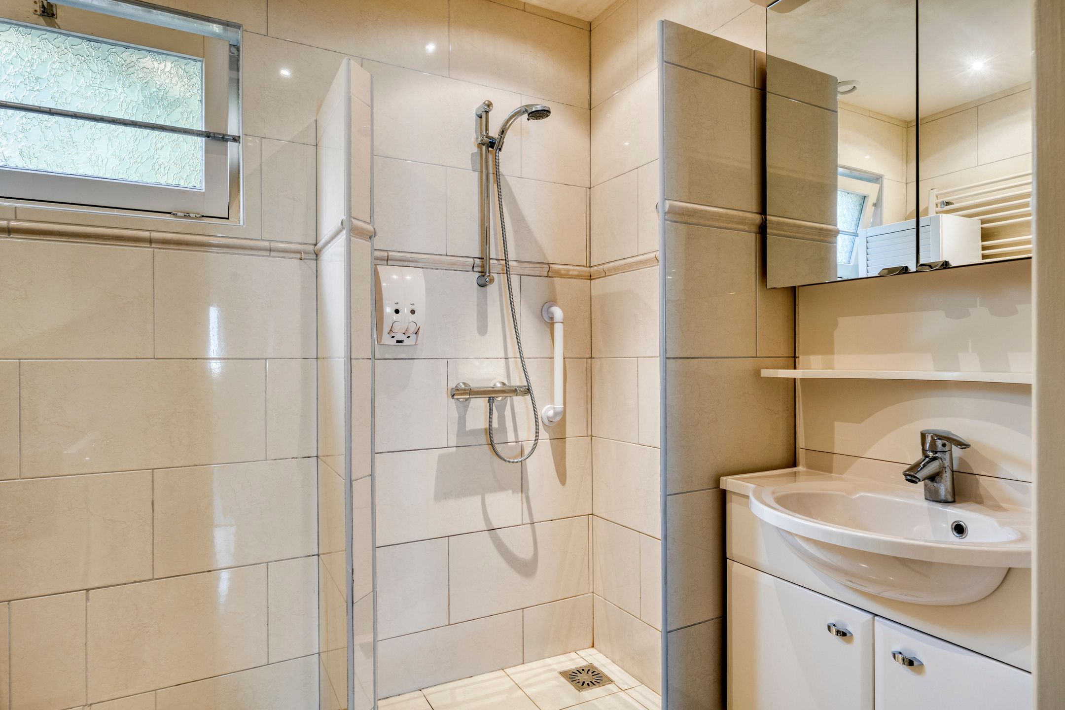 Photo 27 of Emmalaan 27