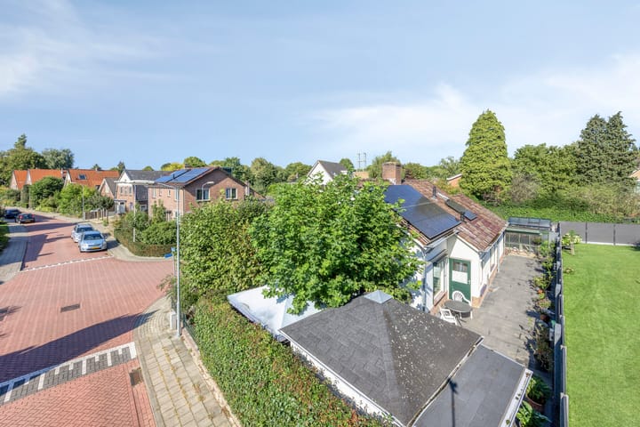 Photo 35 of Emmalaan 27