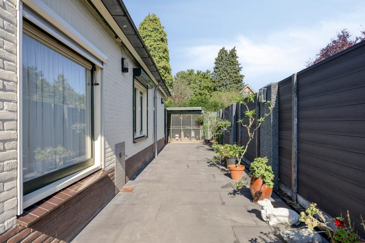 Photo 44 of Emmalaan 27