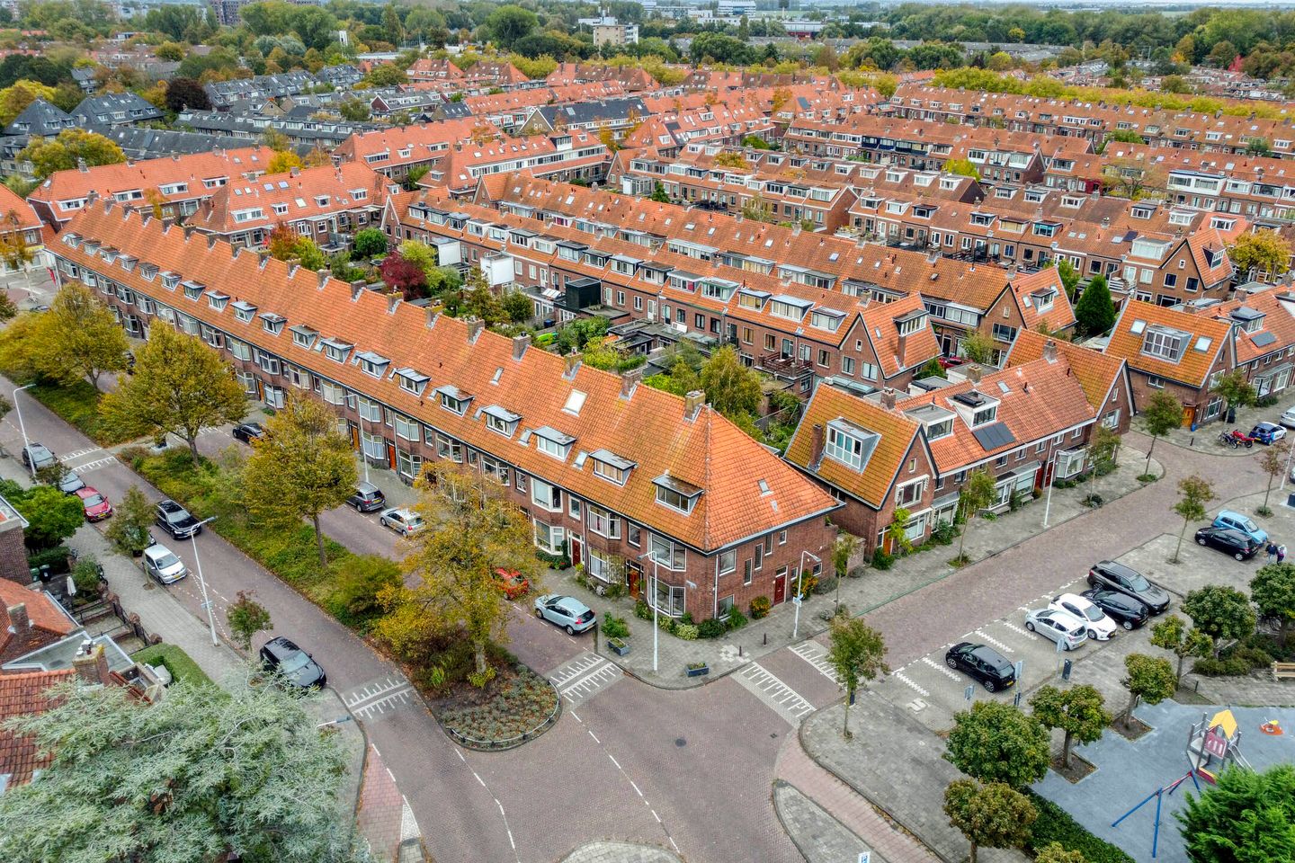 Foto 1 van Van der Waalsstraat 2