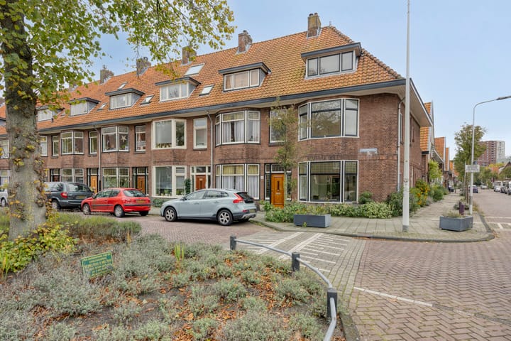 Foto 4 van Van der Waalsstraat 2