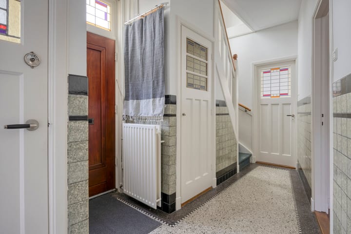 Foto 6 van Van der Waalsstraat 2