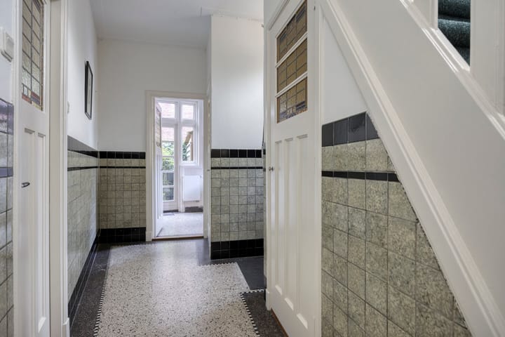 Foto 9 van Van der Waalsstraat 2