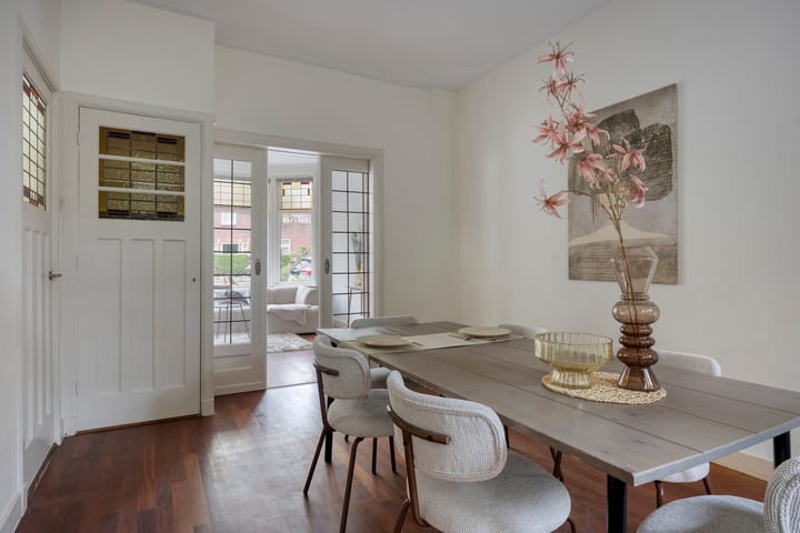 Foto 12 van Van der Waalsstraat 2