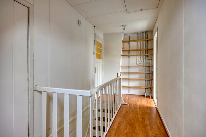 Foto 45 van Van der Waalsstraat 2