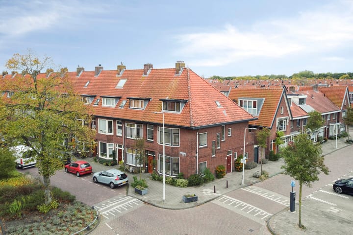 Foto 52 van Van der Waalsstraat 2