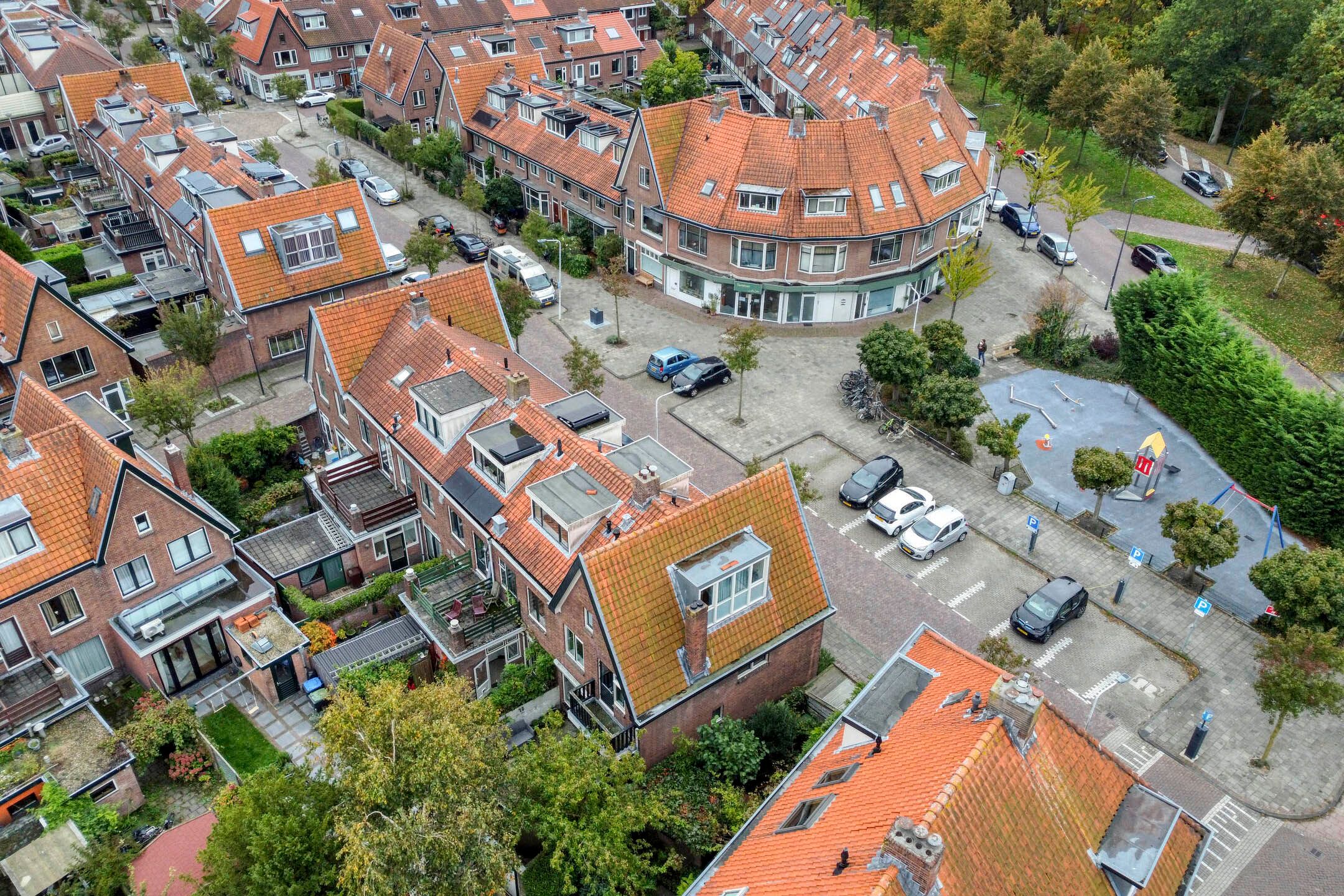 Foto 57 van Van der Waalsstraat 2