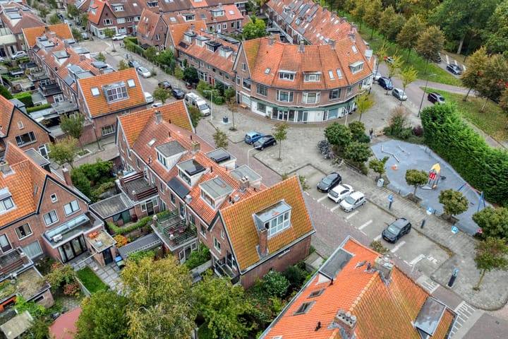 Foto 57 van Van der Waalsstraat 2