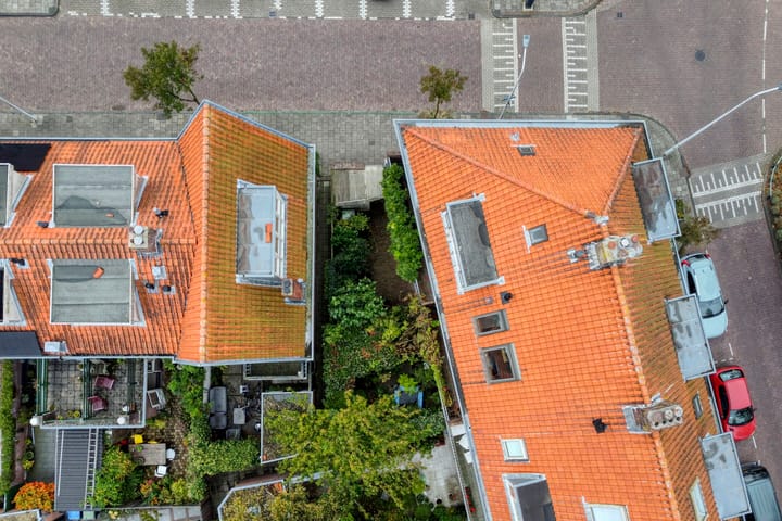 Foto 61 van Van der Waalsstraat 2