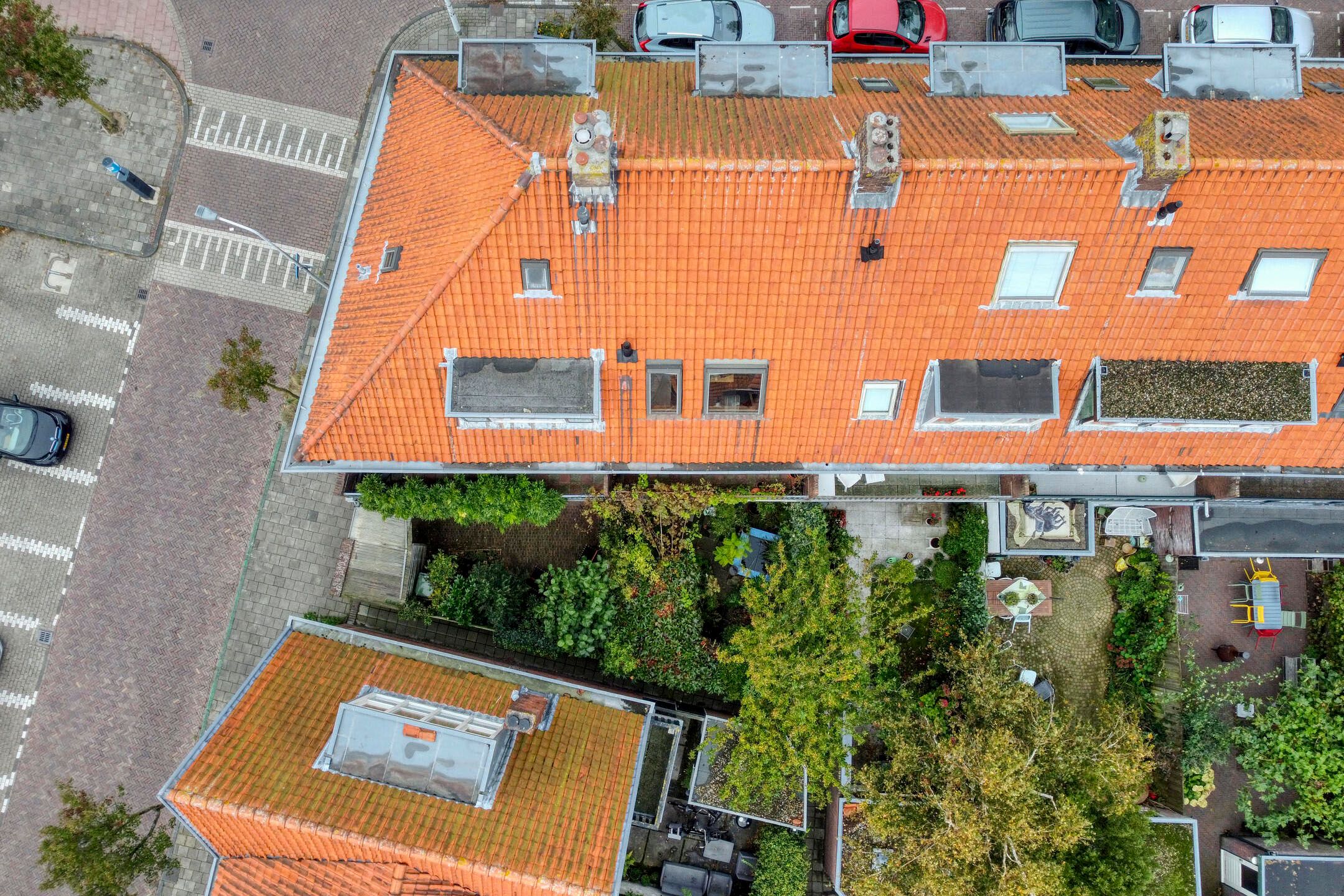 Foto 60 van Van der Waalsstraat 2