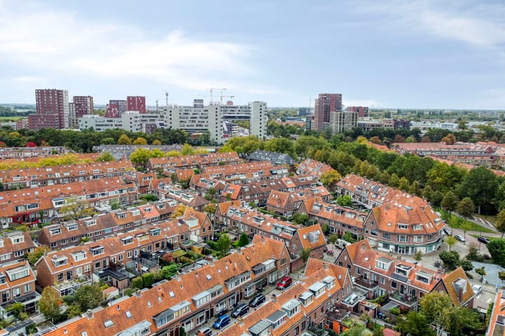 Foto 63 van Van der Waalsstraat 2