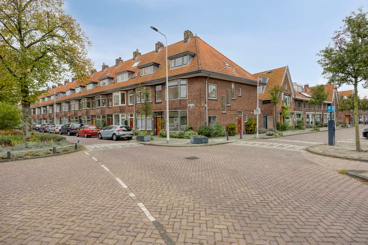 Foto 65 van Van der Waalsstraat 2