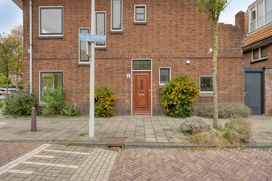 Foto 67 van Van der Waalsstraat 2