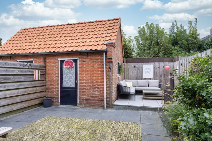 Photo 4 of Leerlooiersstraat 38