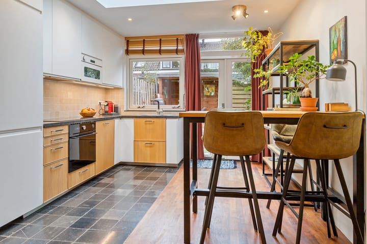 Foto 16 van Beukstraat 25