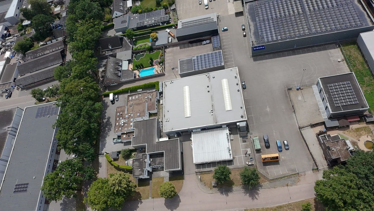 View photo 2 of Rooseindsestraat 19