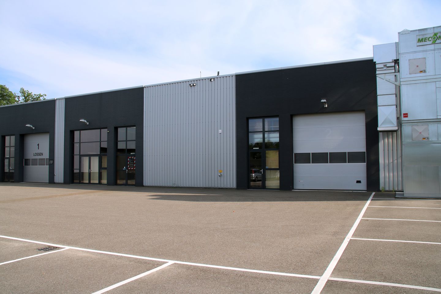 View photo 5 of Rooseindsestraat 19