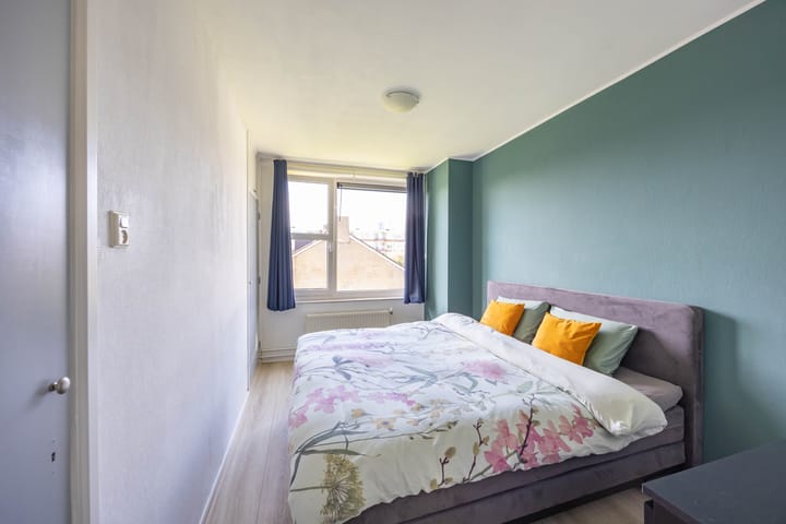 Photo 2 of Madame Curiestraat 31