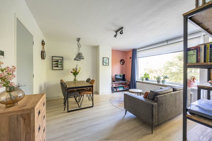 Photo 9 of Madame Curiestraat 31