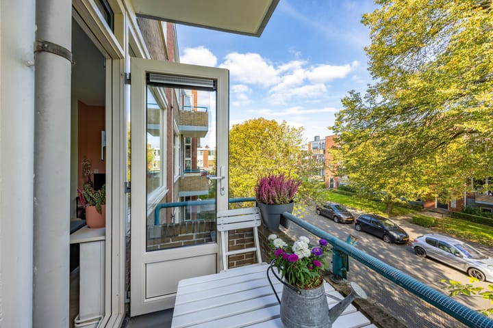 Photo 14 of Madame Curiestraat 31