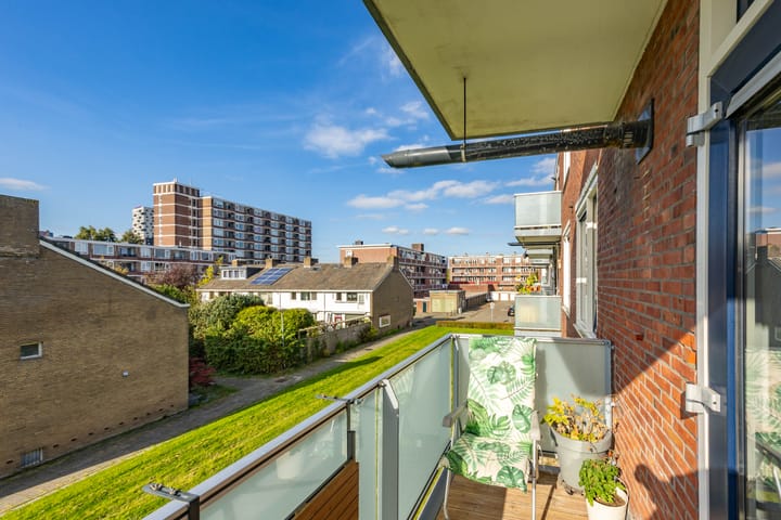 Photo 19 of Madame Curiestraat 31