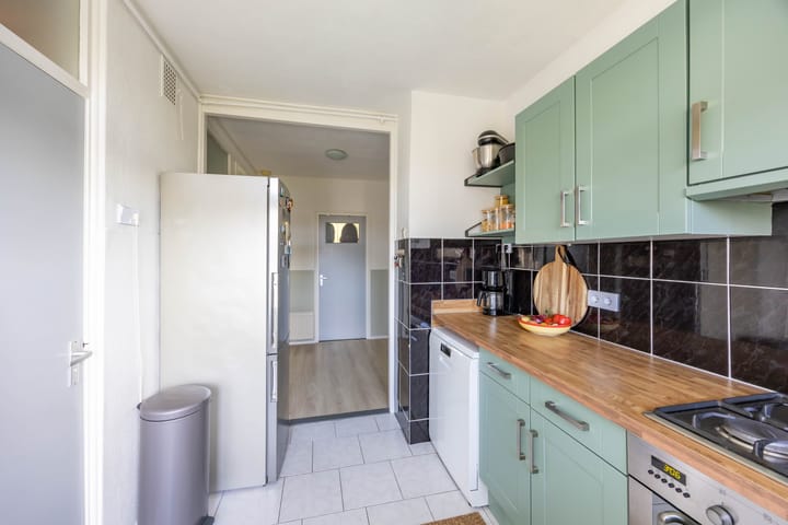 Photo 21 of Madame Curiestraat 31