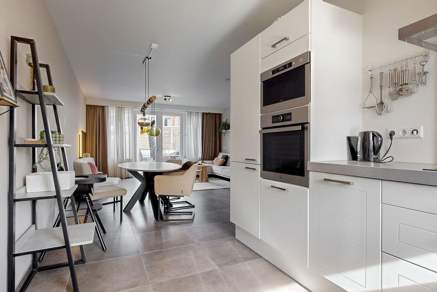 Foto 14 van Waterpeil 11