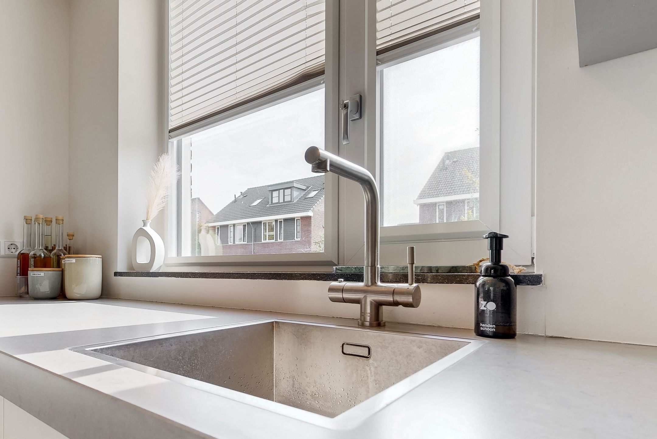 Foto 15 van Waterpeil 11