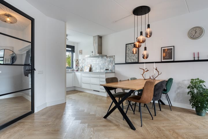 Foto 6 van Titanium 42