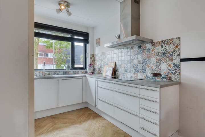 Foto 8 van Titanium 42