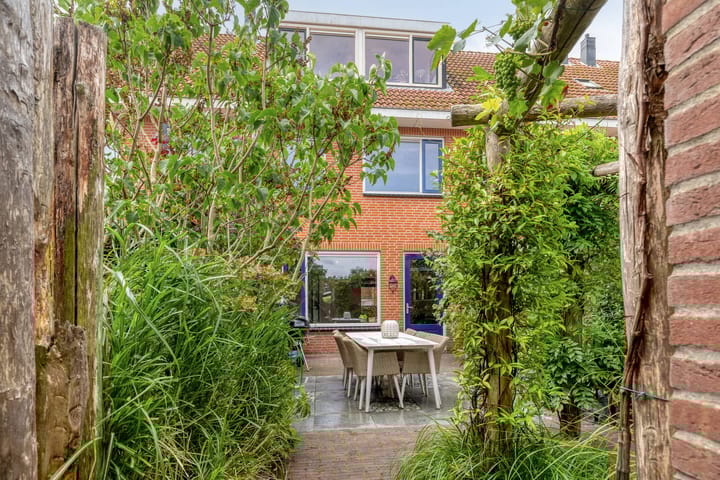 Foto 32 van Titanium 42