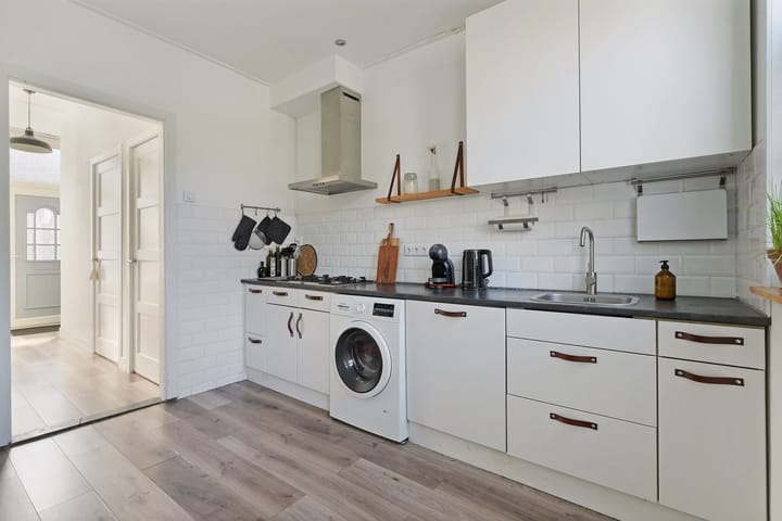 Foto 14 van Van der Manderestraat 19