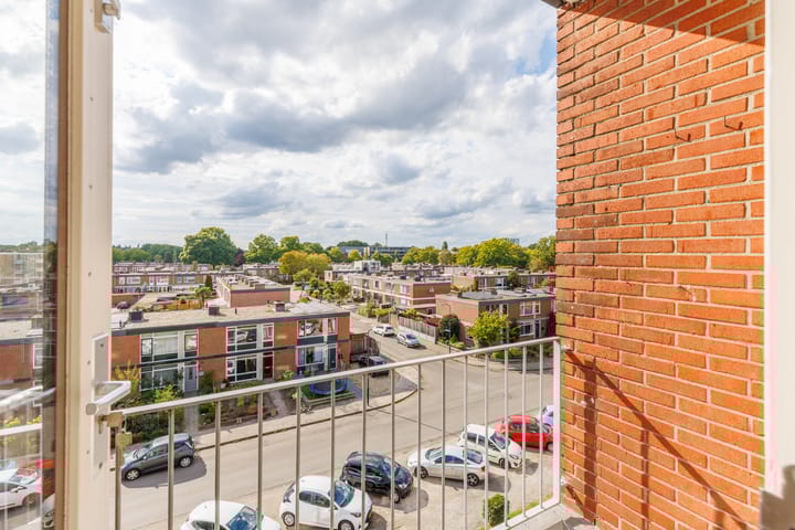 Photo 13 of IJsselstraat 45