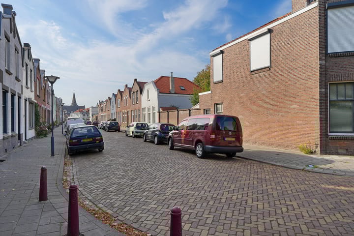 Foto 27 van Van der Manderestraat 19